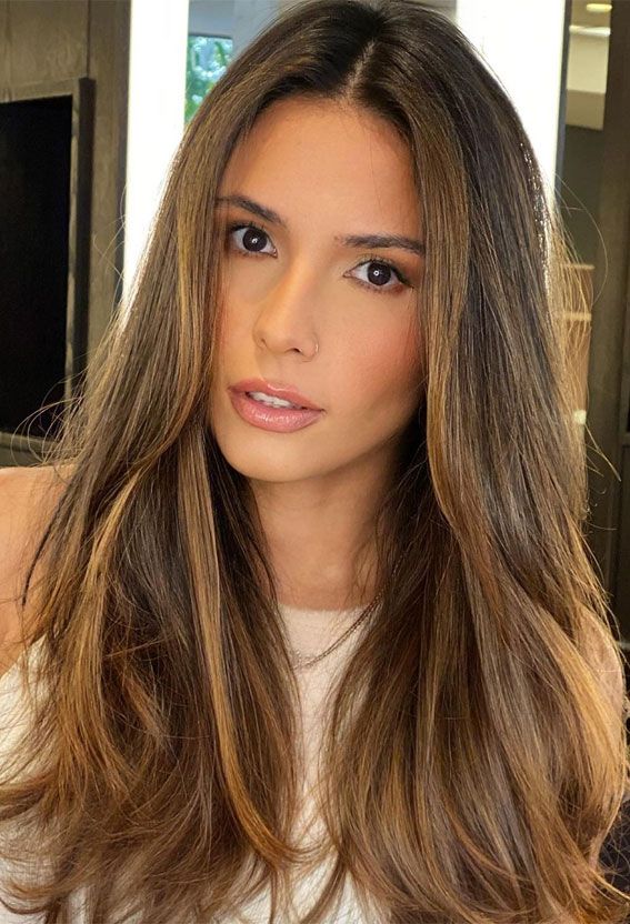 Collarbone Light Brown Hair With Caramel Framing Collarbone Light Brown Hair With Caramel Framing — Hair Color 2027 for Square Face