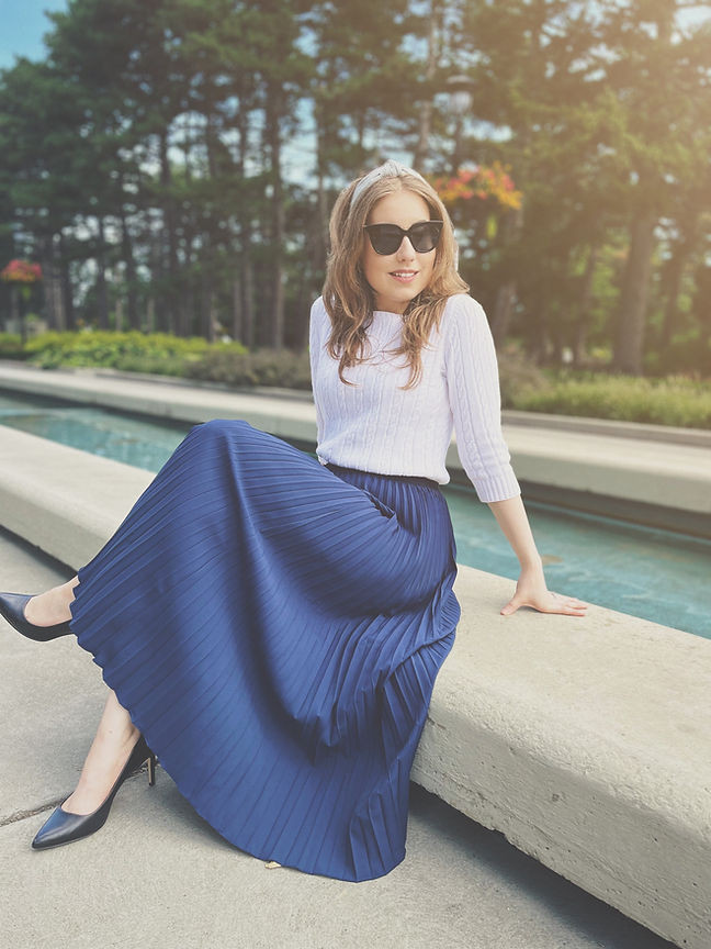 Flowing Pleated Midi Skirt with Cable-Knit Sweater and Headband Flowing Pleated Midi Skirt with Cable-Knit Sweater and Headband — Navy Blue Midi Skirt Outfits 2027