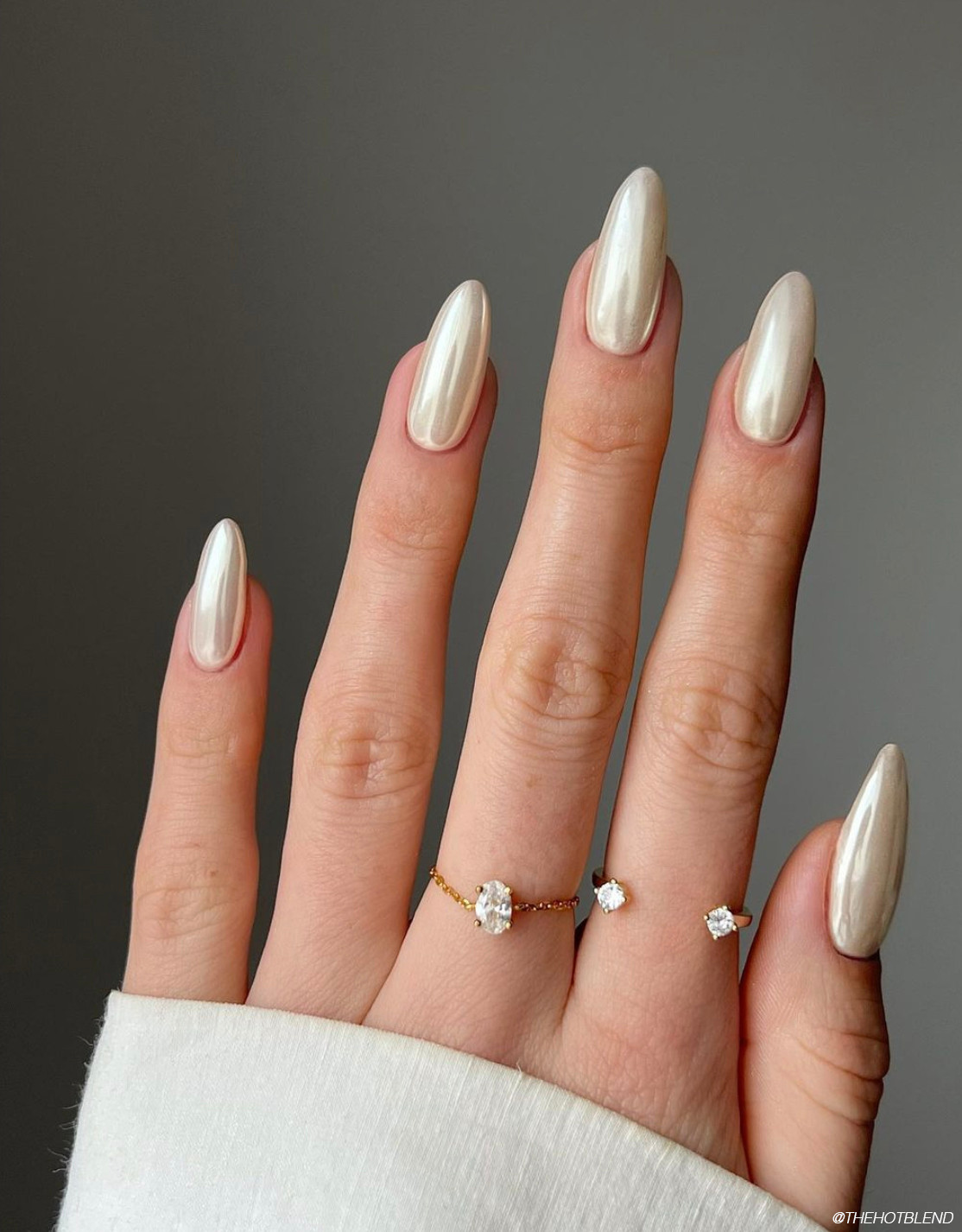None Intense Pearlescent Chrome Pale Beige Medium Almond None Intense Pearlescent Chrome Pale Beige Medium Almond — Glazed Nails 2027