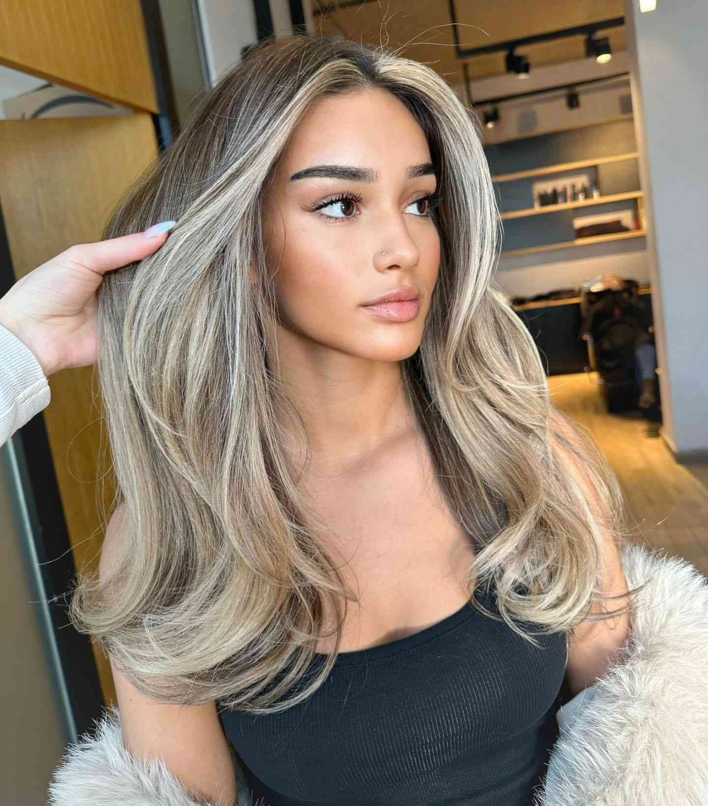 Loose Waves With Face-Framing Layers Loose Waves With Face-Framing Layers — Hairstyles 2027 for Dirty Hair