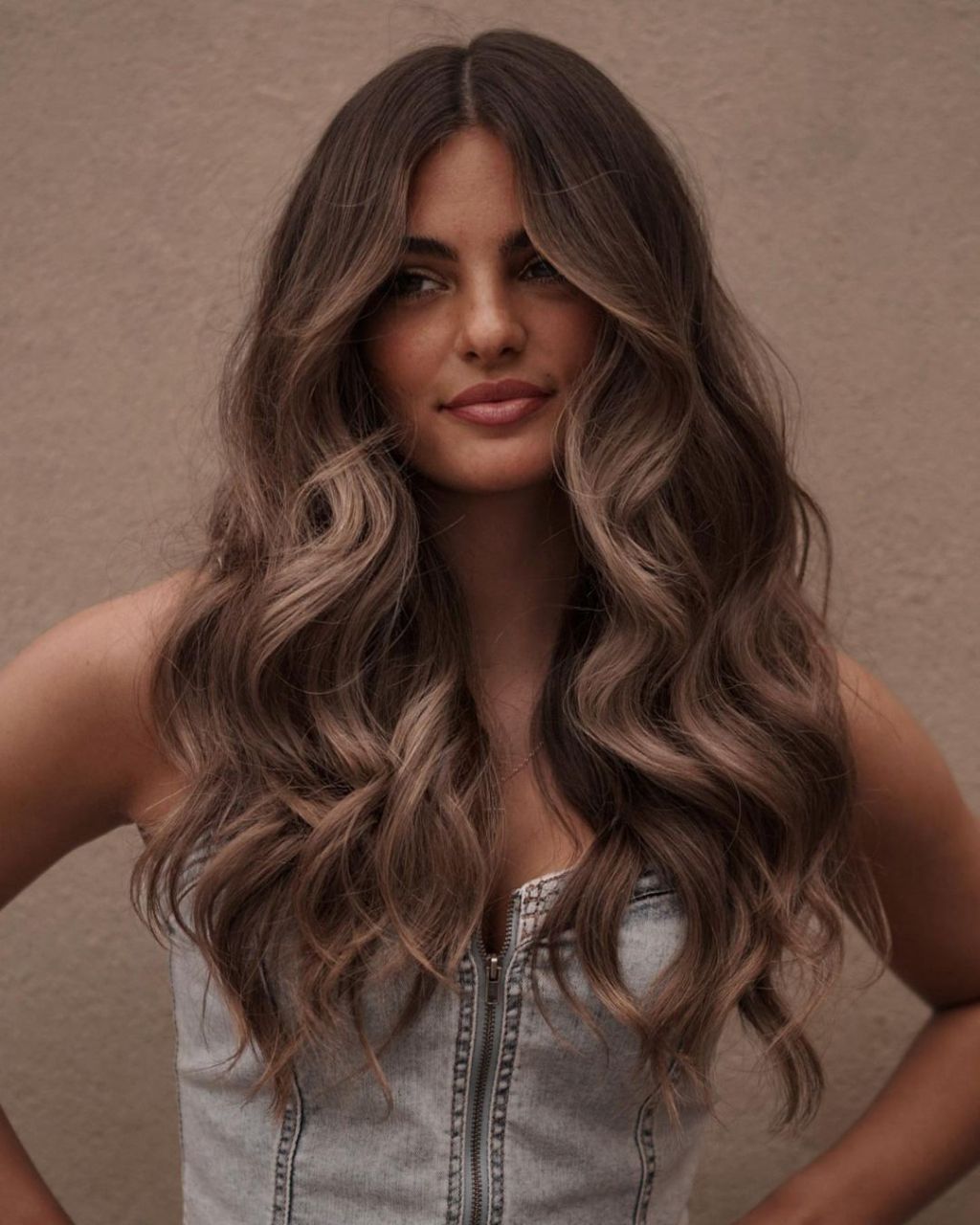 Long Ash Brown With Beige Blonde Highlights Long Ash Brown With Beige Blonde Highlights — Spring Brunette 2027