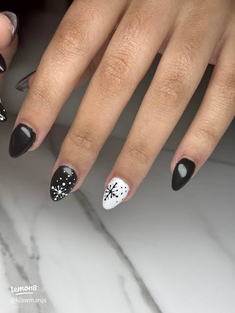 Medium Almond Glossy Black Snowflake Nails Medium Almond Glossy Black Snowflake Nails — Winter Black Nails 2027