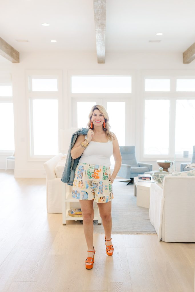 High-Waisted Multicolor Print Shorts with Denim Jacket High-Waisted Multicolor Print Shorts with Denim Jacket — Summer Outfits 2027 with Shorts
