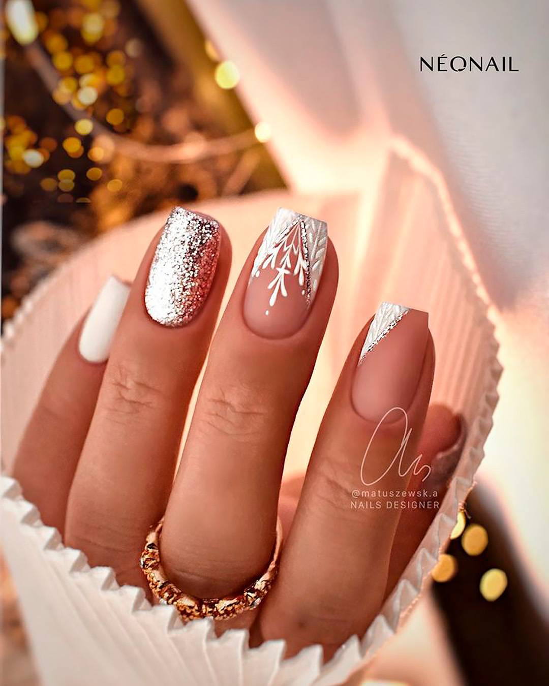 Navy French Tip Snowflake Stilettos Navy French Tip Snowflake Stilettos — Winter Vacation Nails 2027