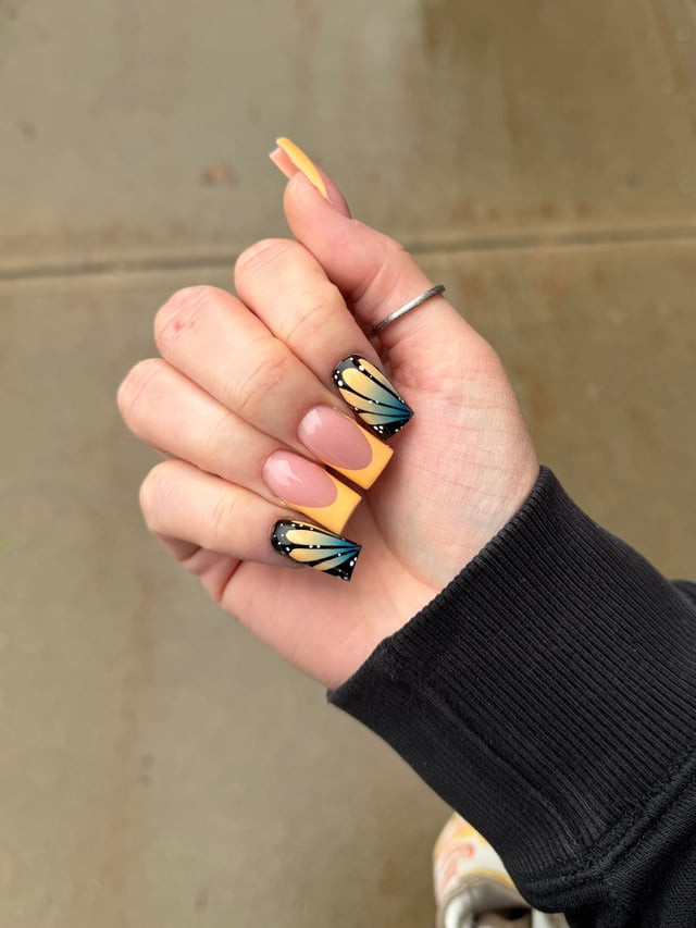 Black and Yellow Butterfly Wings — Butterfly Airbrush Nails 2027