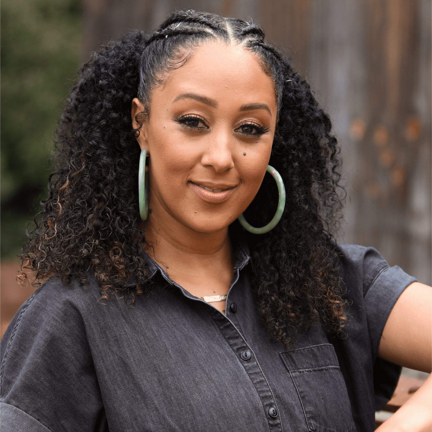 Shoulder Visual Idea Shoulder Visual Idea — Braids 2027 with Curly Ends