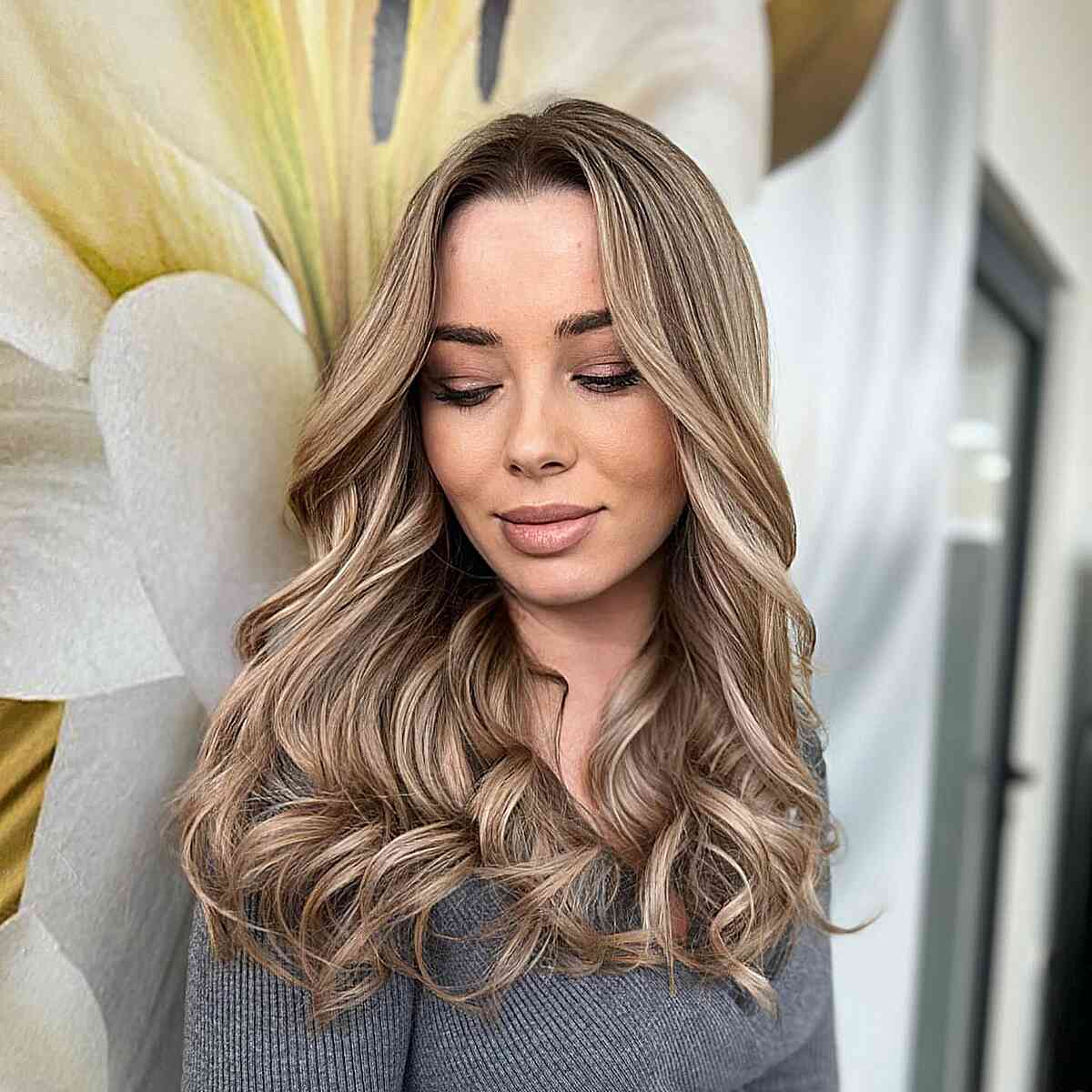 Loose Waves Visual Idea Loose Waves Visual Idea — Dark Blonde 2027