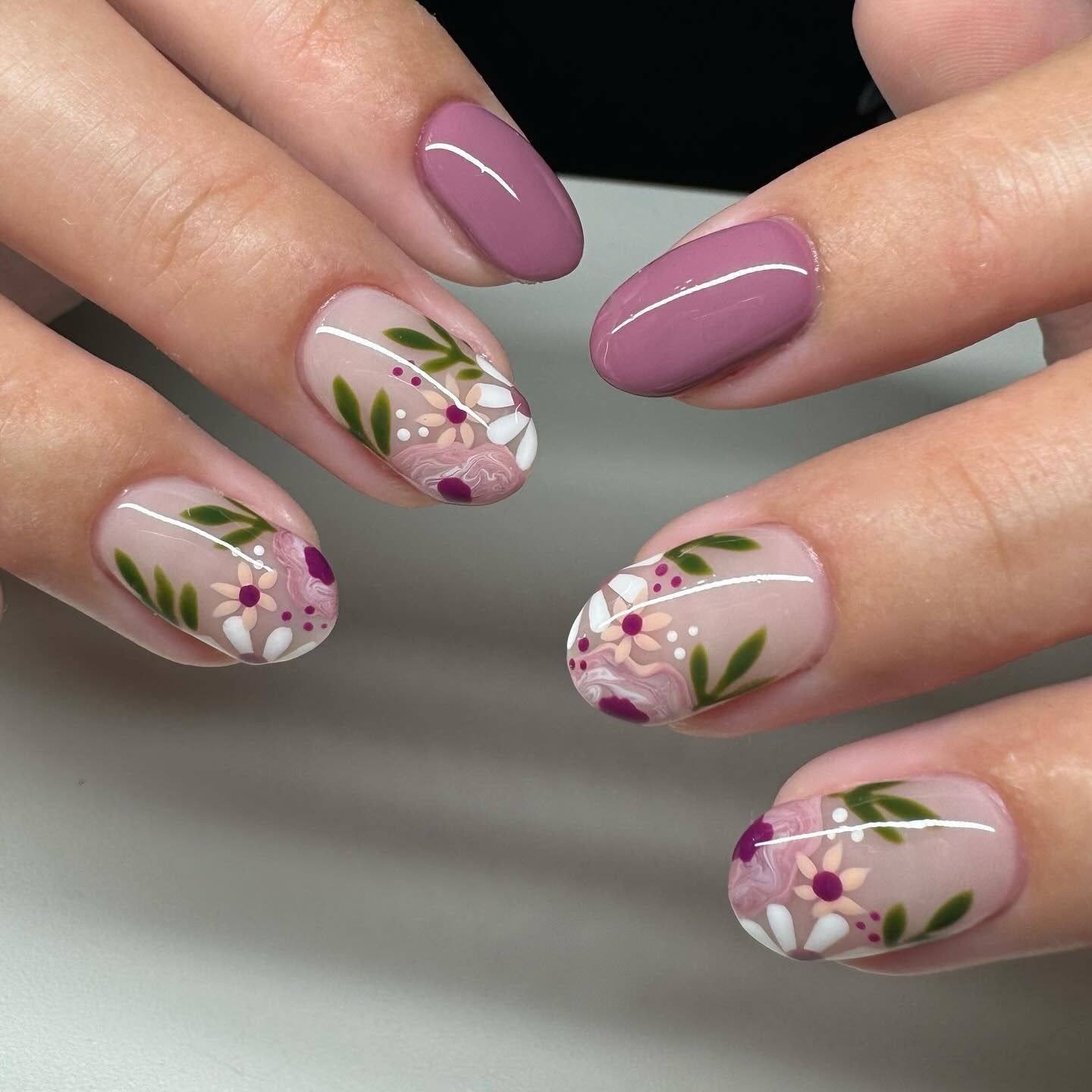 Sheer Floral Hand Painted Mauve Nails Sheer Floral Hand Painted Mauve Nails — Mauve Nails 2027