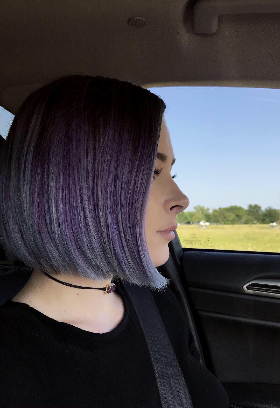Chin Bob With Plum Blue Gradient Chin Bob With Plum Blue Gradient — Plum Hair 2027