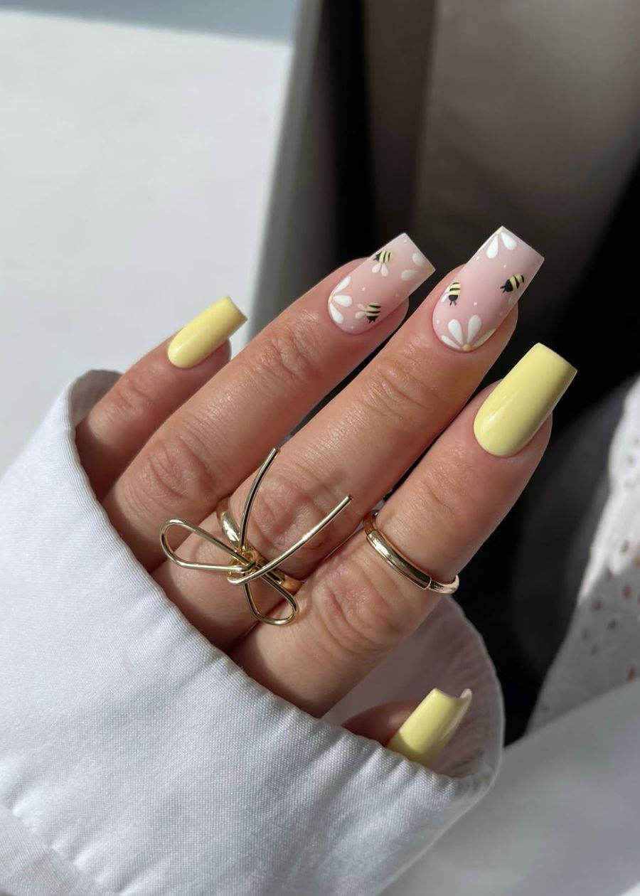Visual Idea Visual Idea — Bee Nails 2027