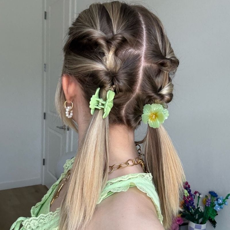 Blonde With Dark Roots And Highlights Visual Idea Blonde With Dark Roots And Highlights Visual Idea — Easy School Hairstyles 2027