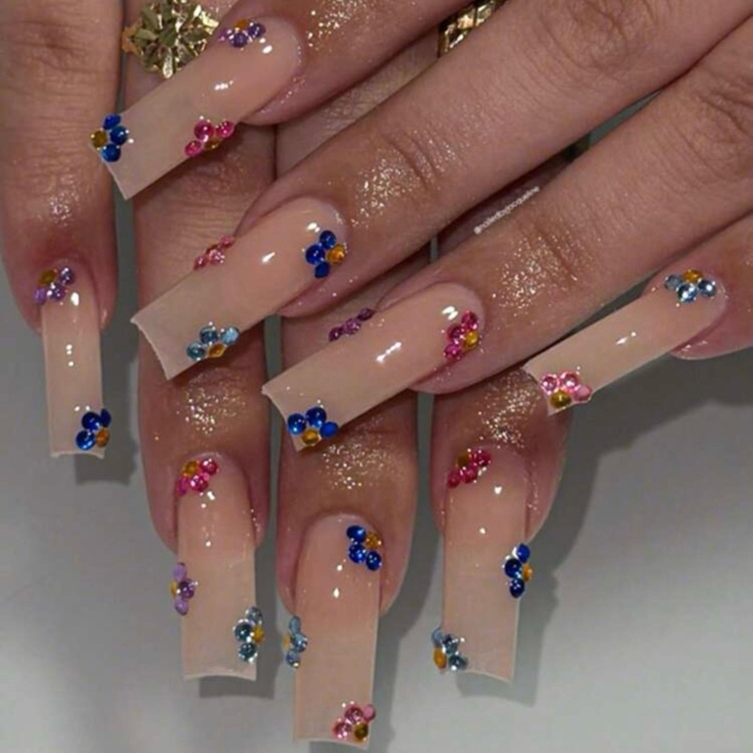 Nude Floral Gem Square Nails Nude Floral Gem Square Nails — Long Nails 2027