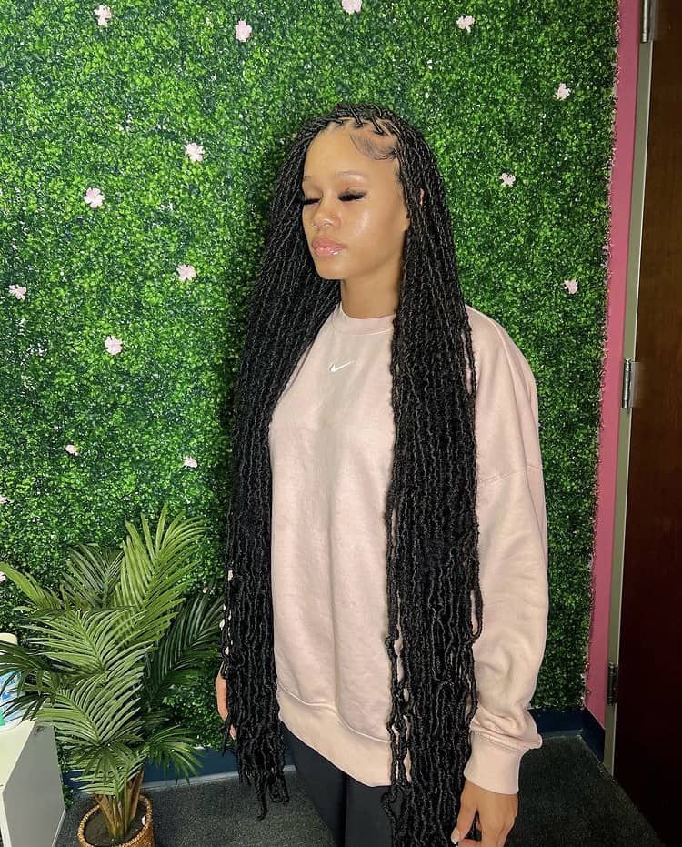 Mid-Back Extreme Length Flow — Soft Locs 2027