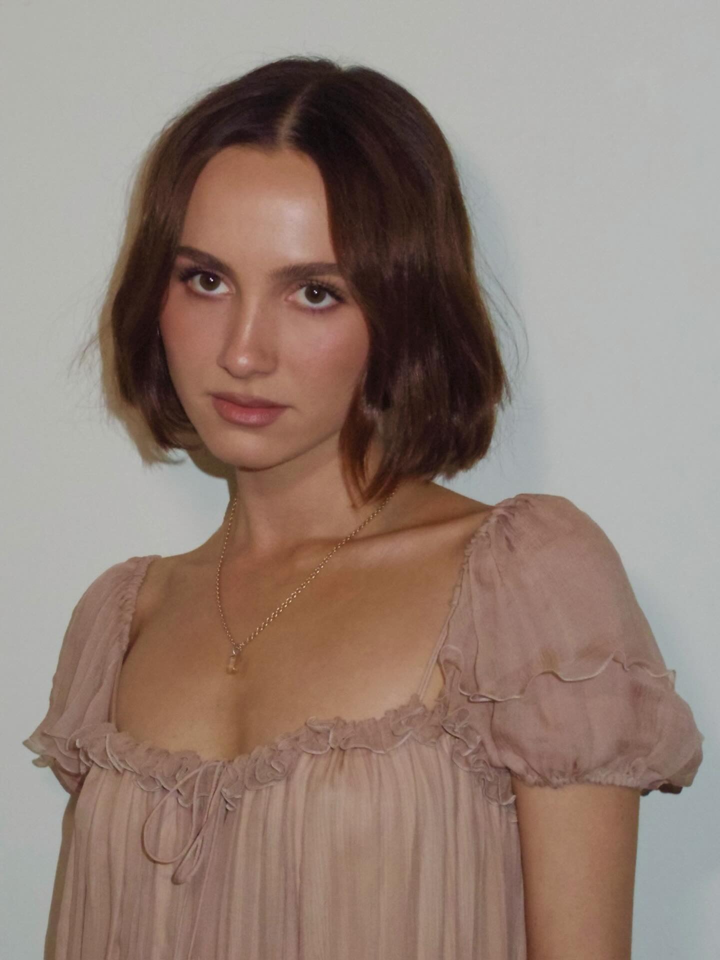 Medium Brown Visual Idea — Wavy Bob 2027