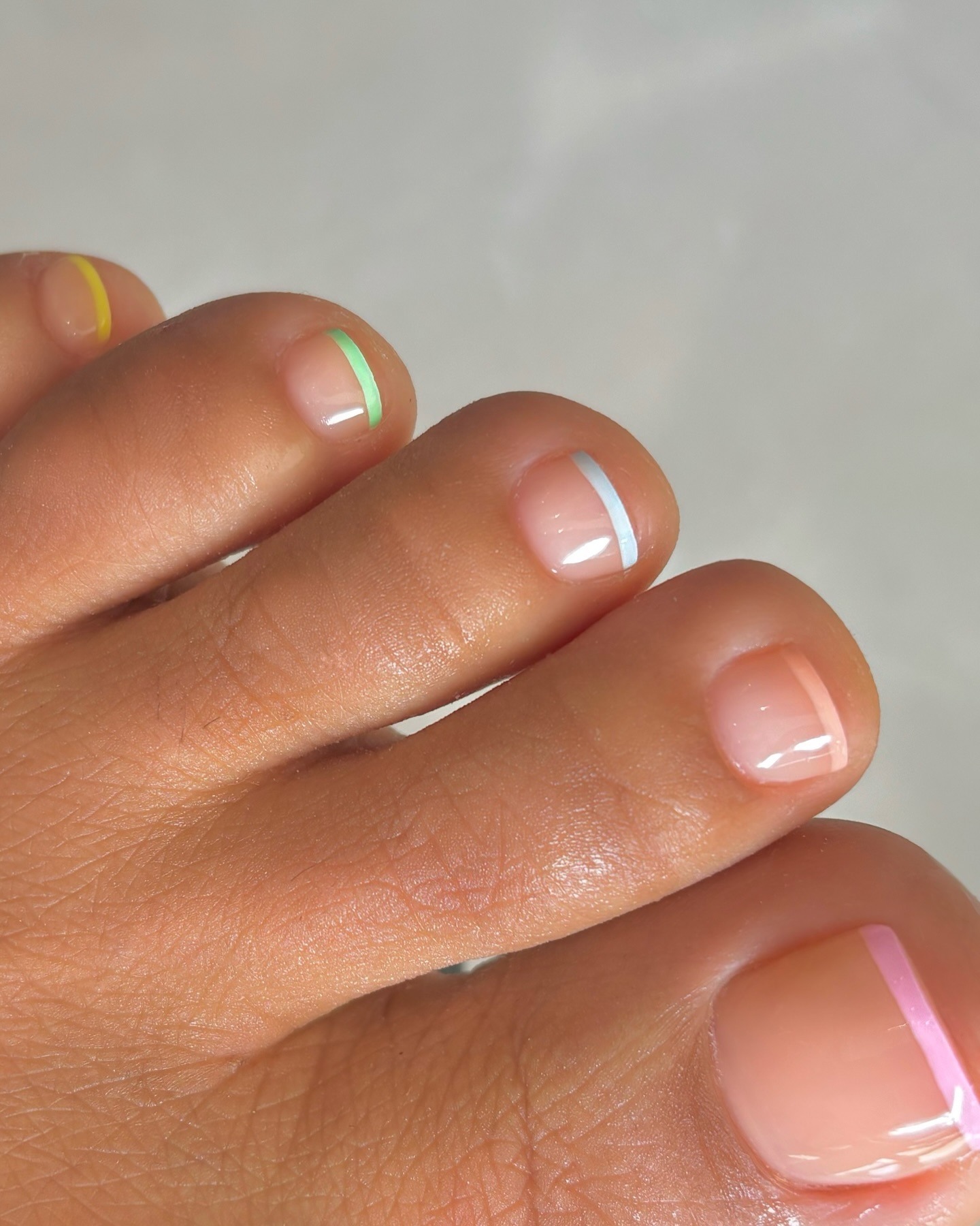 Pastel Line Art Tip Toes Pastel Line Art Tip Toes — Vacation Toe Nails 2027