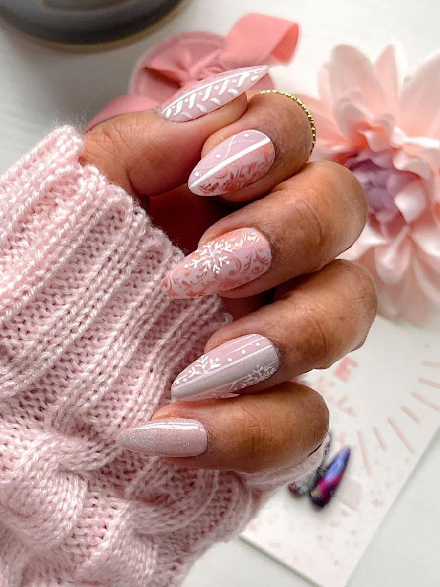 Winter Wedding Visual Idea — Christmas Sweater Nails 2026