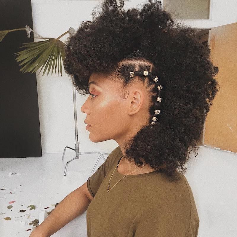 Middle Visual Idea — Natural Hairstyles 2027 for 4B Hair