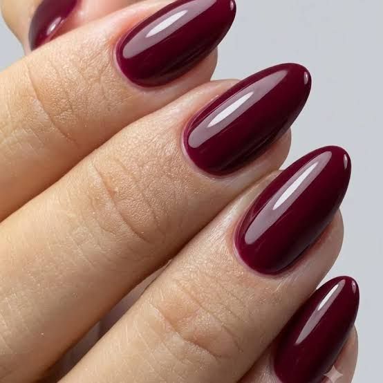 Rich High Gloss Burgundy Ovals — Burgundy Nails 2027