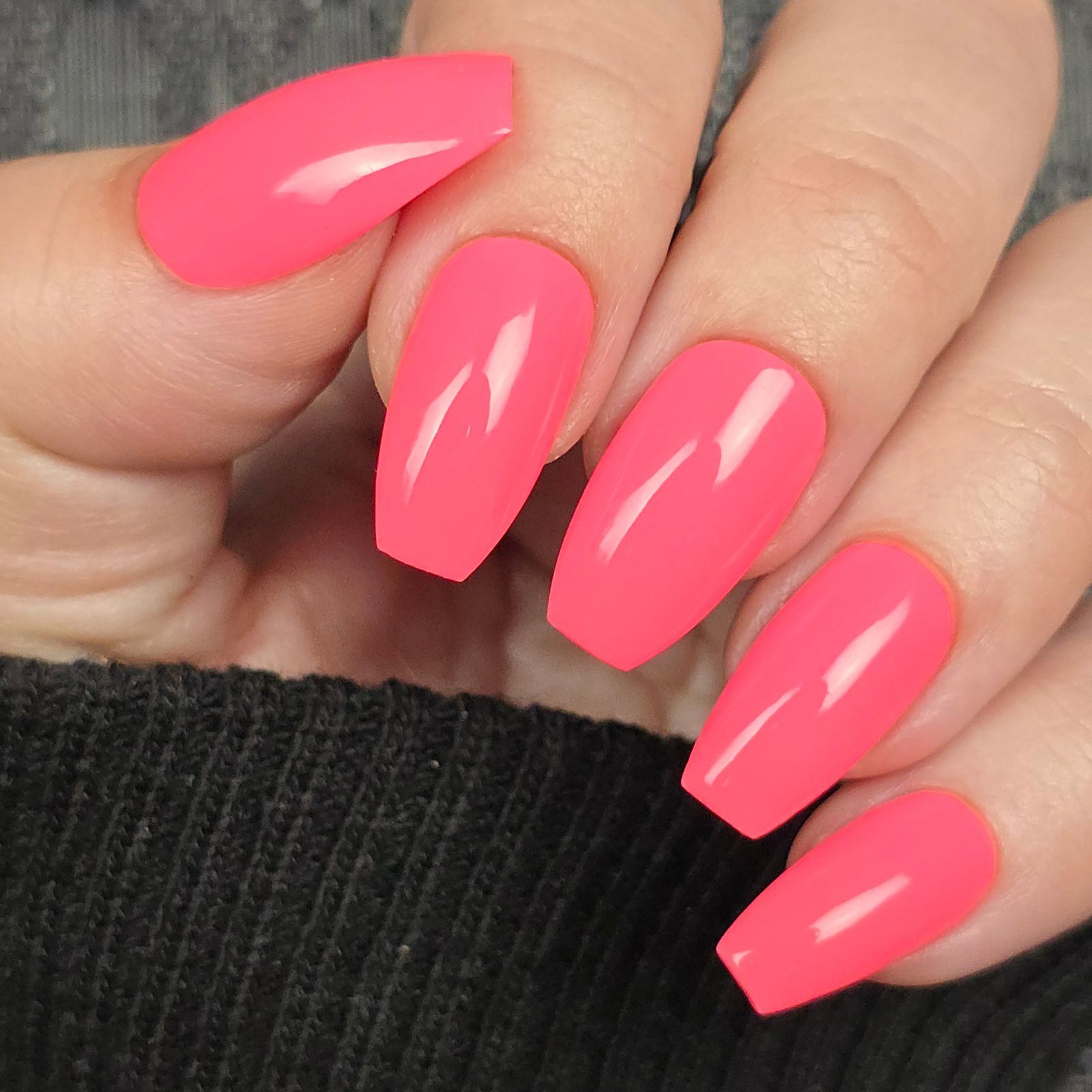 Glossy Bright Coral Medium Coffin Nails — Coral Coffin Nails 2027