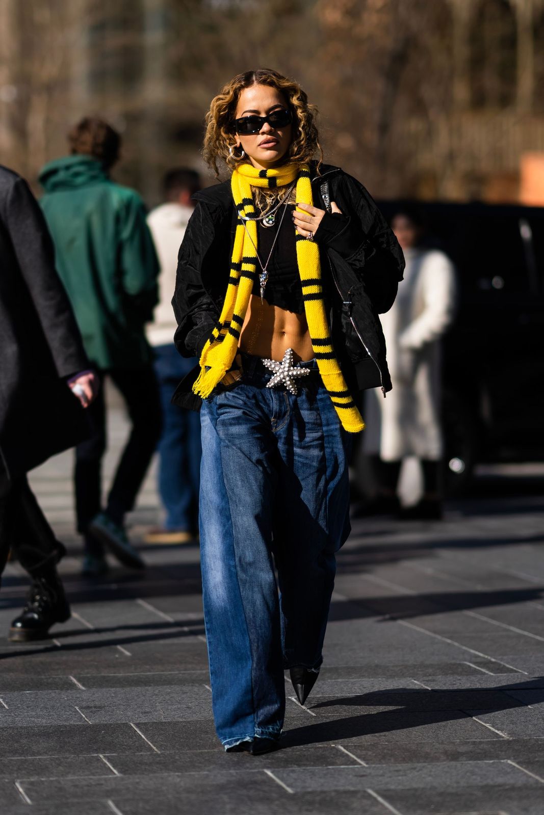 Casual Jeans and Bomber with a Star-Shaped Belt Casual Jeans and Bomber with a Star-Shaped Belt — Statement Belt Outfits 2027