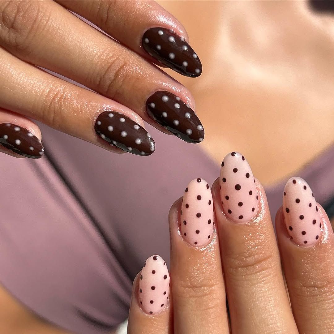 Two-Tone Polka Dot Contrast Nails Two-Tone Polka Dot Contrast Nails — Simple Nails 2027