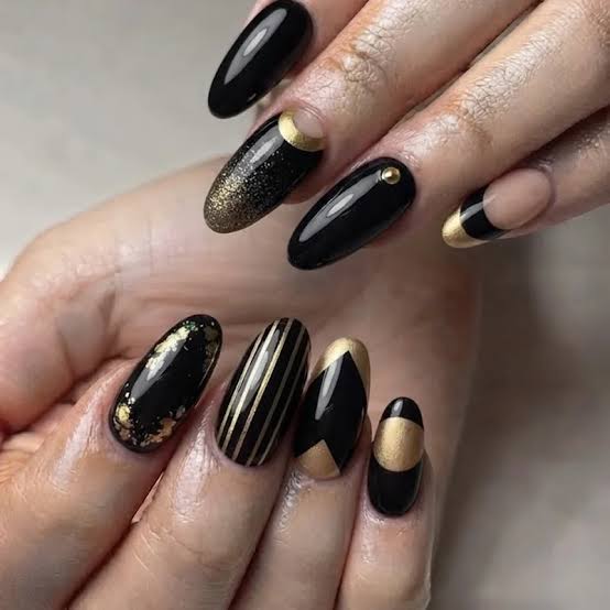 Black and Gold Variety Nail Designs Black and Gold Variety Nail Designs — New Years Eve Nails 2027
