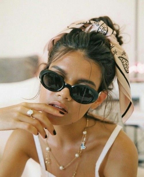 Y2K Chic: Beige Silk Scarf with Tank Top and Sunglasses Y2K Chic: Beige Silk Scarf with Tank Top and Sunglasses — Hair Scarf Outfits 2027
