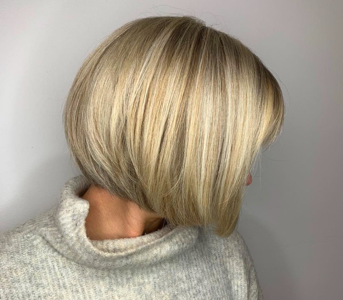 Ash Blonde With Highlights Smooth Ash Blonde Chin Bob — Blunt Bob 2027