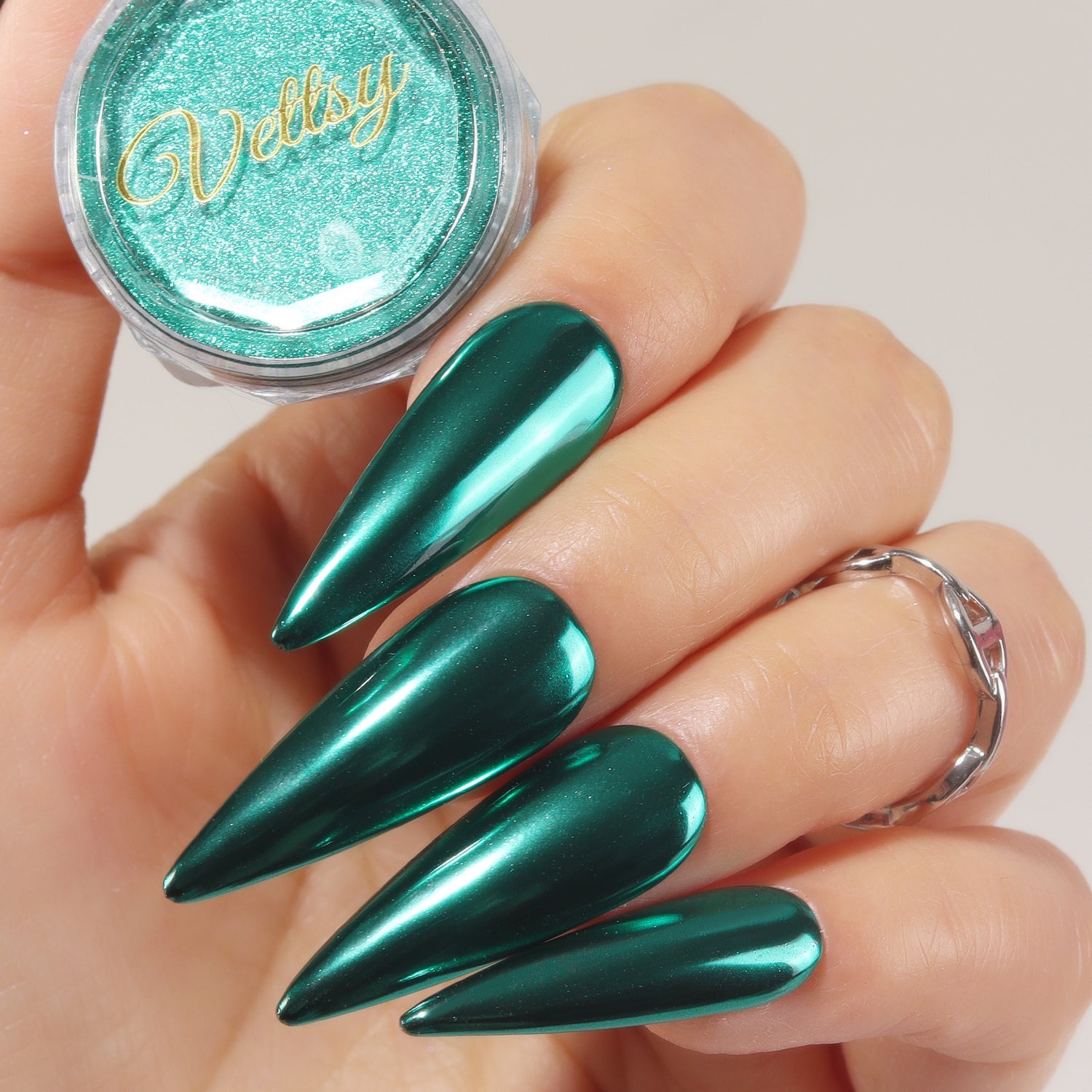 Visual Idea — Sharp Green Chrome Nails 2027