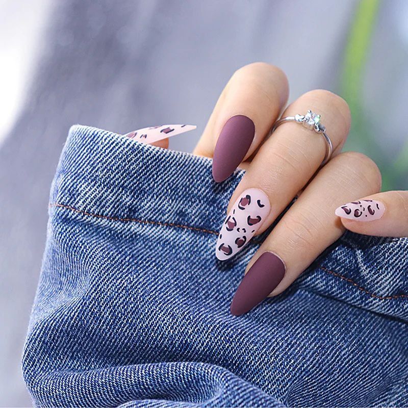 Leopard Print On Accent Nails Visual Idea Leopard Print On Accent Nails Visual Idea — Mauve Nails 2027
