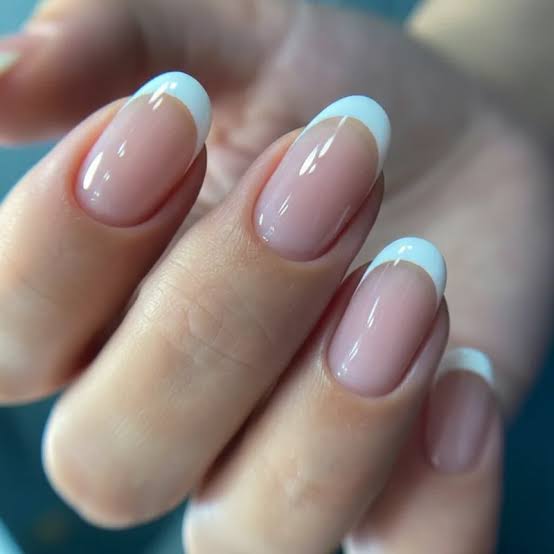 Classic French Short Oval Nails Classic French Short Oval Nails — Short Prom Nails 2027