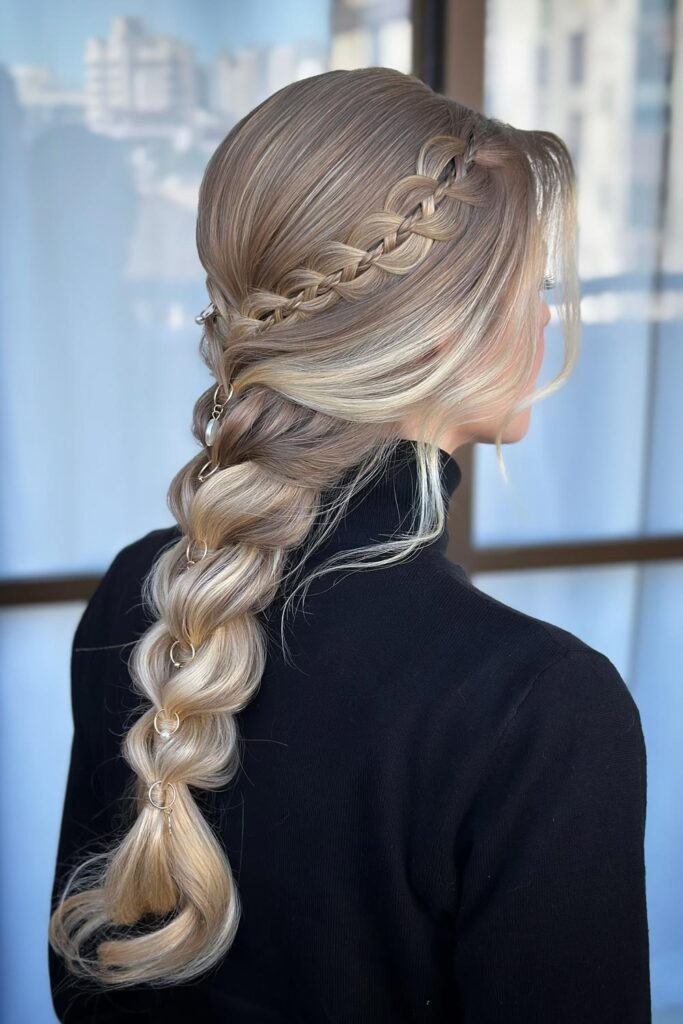 Blonde With Highlights Visual Idea Blonde With Highlights Visual Idea — Holiday Hairstyles 2026