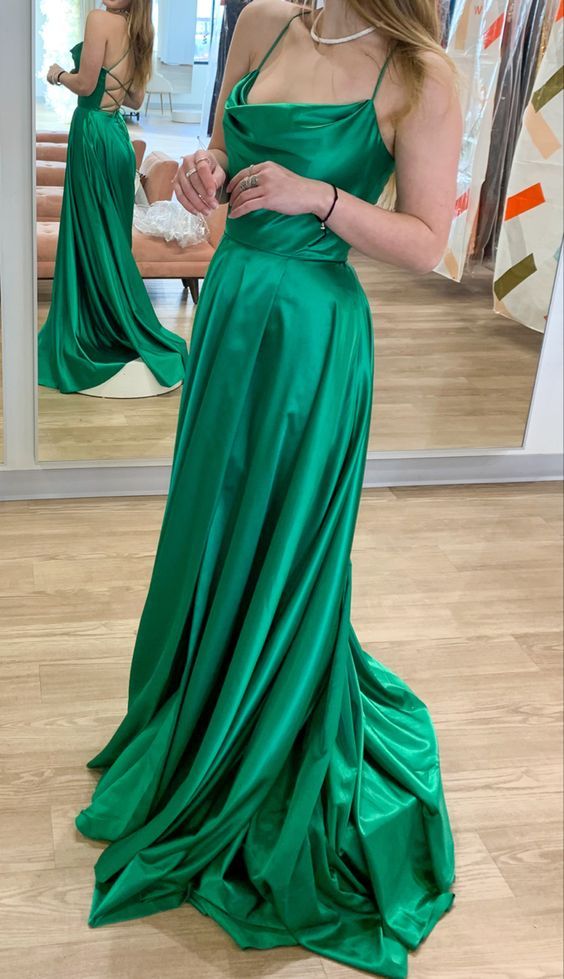 Classic Emerald Green Satin A-Line Dress Classic Emerald Green Satin A-Line Dress — Junior Prom Outfits 2027