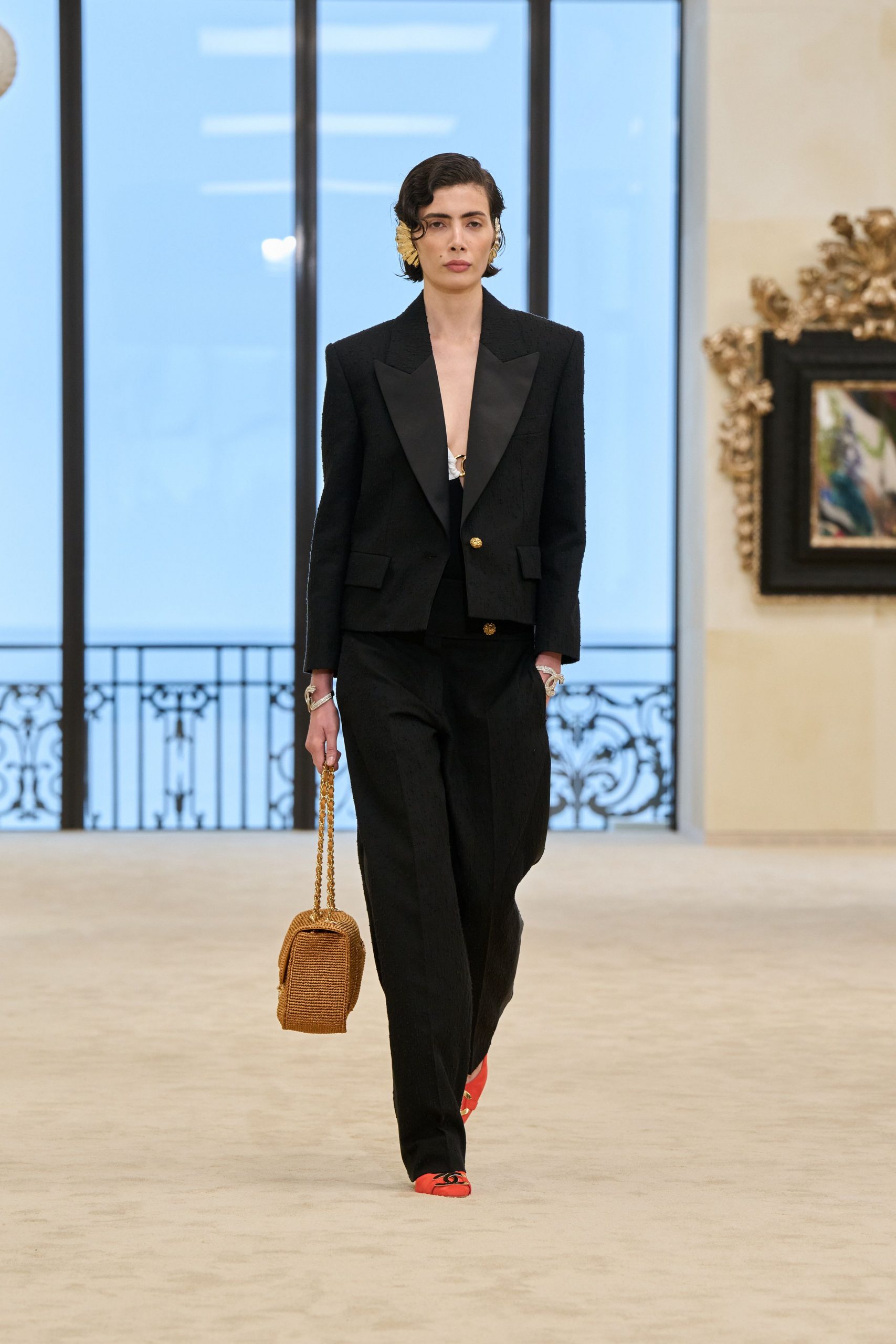 Tuxedo Blazer with Wide-Leg Trousers and Red Heels Tuxedo Blazer with Wide-Leg Trousers and Red Heels — Business Casual Outfits 2027