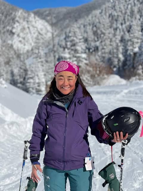 Dark Brown Visual Idea Dark Brown Visual Idea — Ski Hairstyles 2027