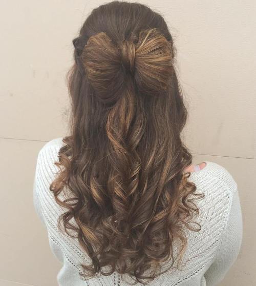 Half-Up Half-Down With Decorative Bow Half-Up Half-Down With Decorative Bow — Sweet 16 Hairstyles 2027