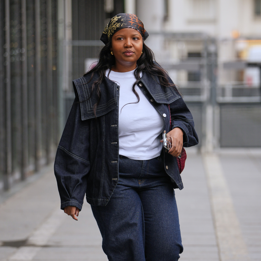 Denim Statement: Jacket with Oversized Collar and Leopard Scarf — Denim Jacket Outfits 2027
