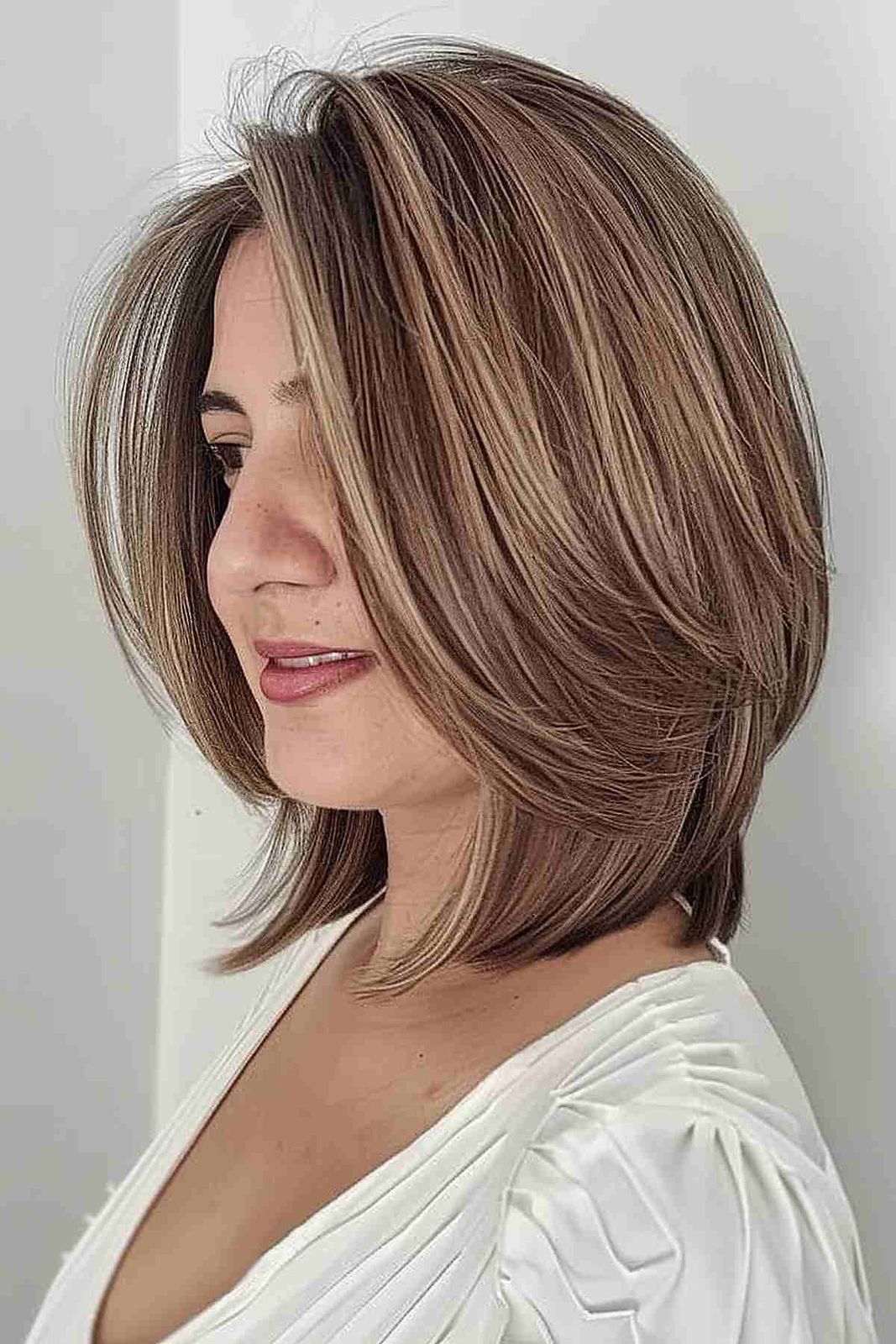 Light Brown With Blonde Highlights Visual Idea Light Brown With Blonde Highlights Visual Idea — Winter Haircuts 2027 for Round Faces