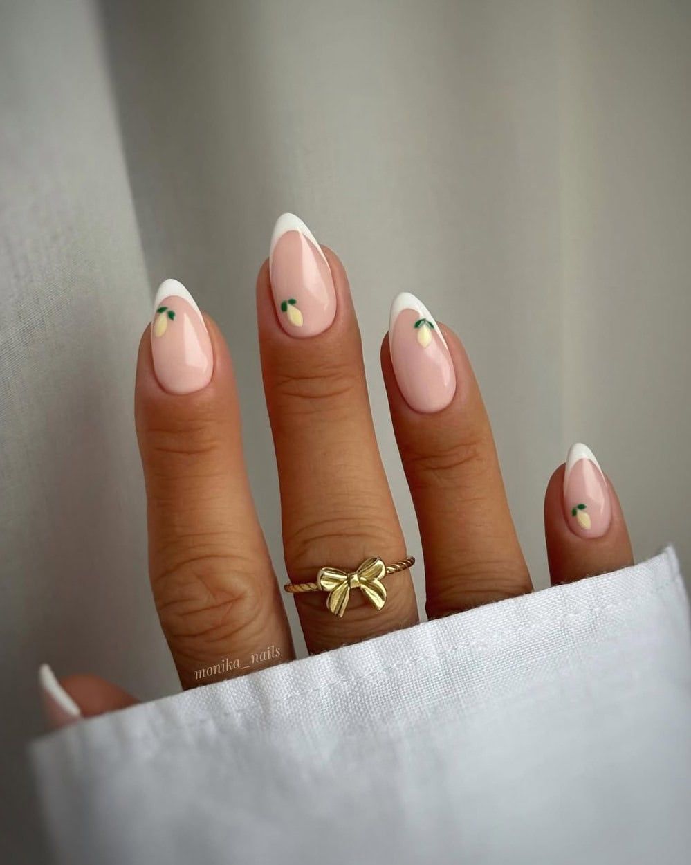 Long Coffin Polka Dot Lemon Slices Long Coffin Polka Dot Lemon Slices — Lemon Nails 2027