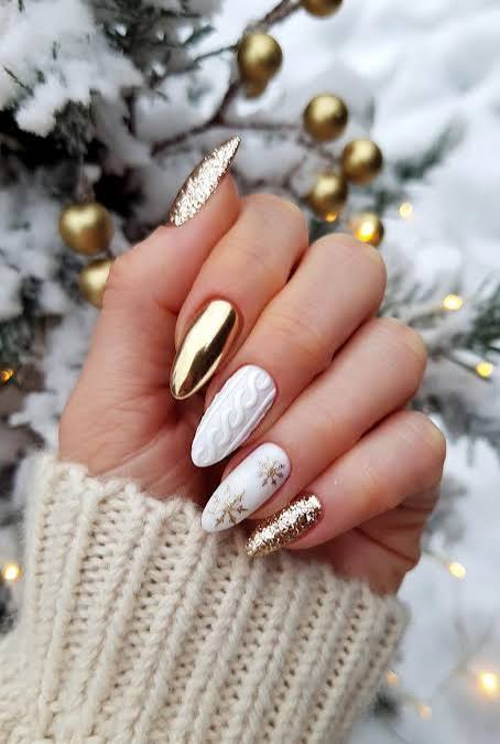 White Gold Beige Visual Idea — White Christmas Nails 2026