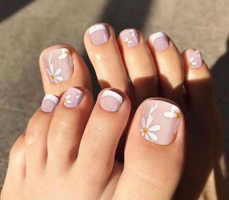 Pale Pink Daisy French Tips Pale Pink Daisy French Tips — Simple Toe Nails 2027