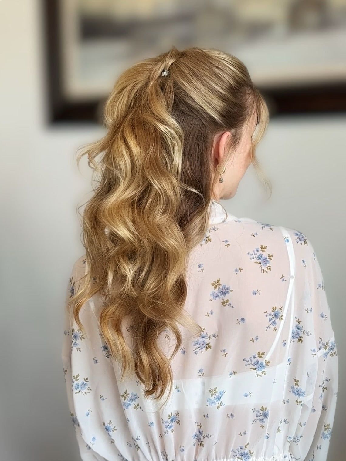 Voluminous Honey Blonde Half Up Voluminous Honey Blonde Half Up — Half Up Ponytail Hairstyles 2027