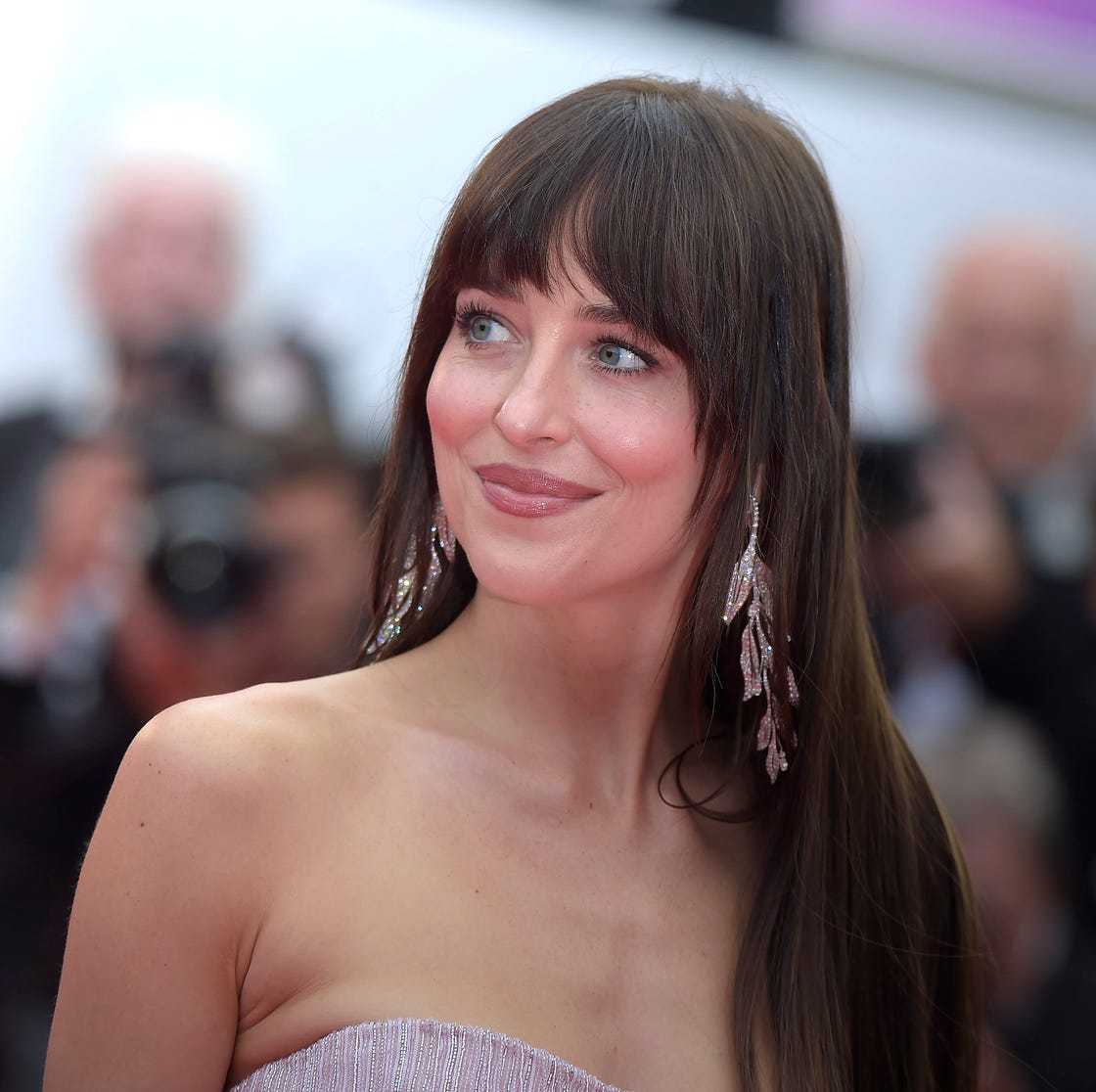 Full Straight Bangs on Long Layers Full Straight Bangs on Long Layers — Bangs Trends 2027