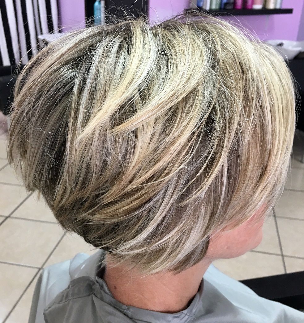 Stacked Bob With Blonde Highlights — Chunky Highlights Bob 2027