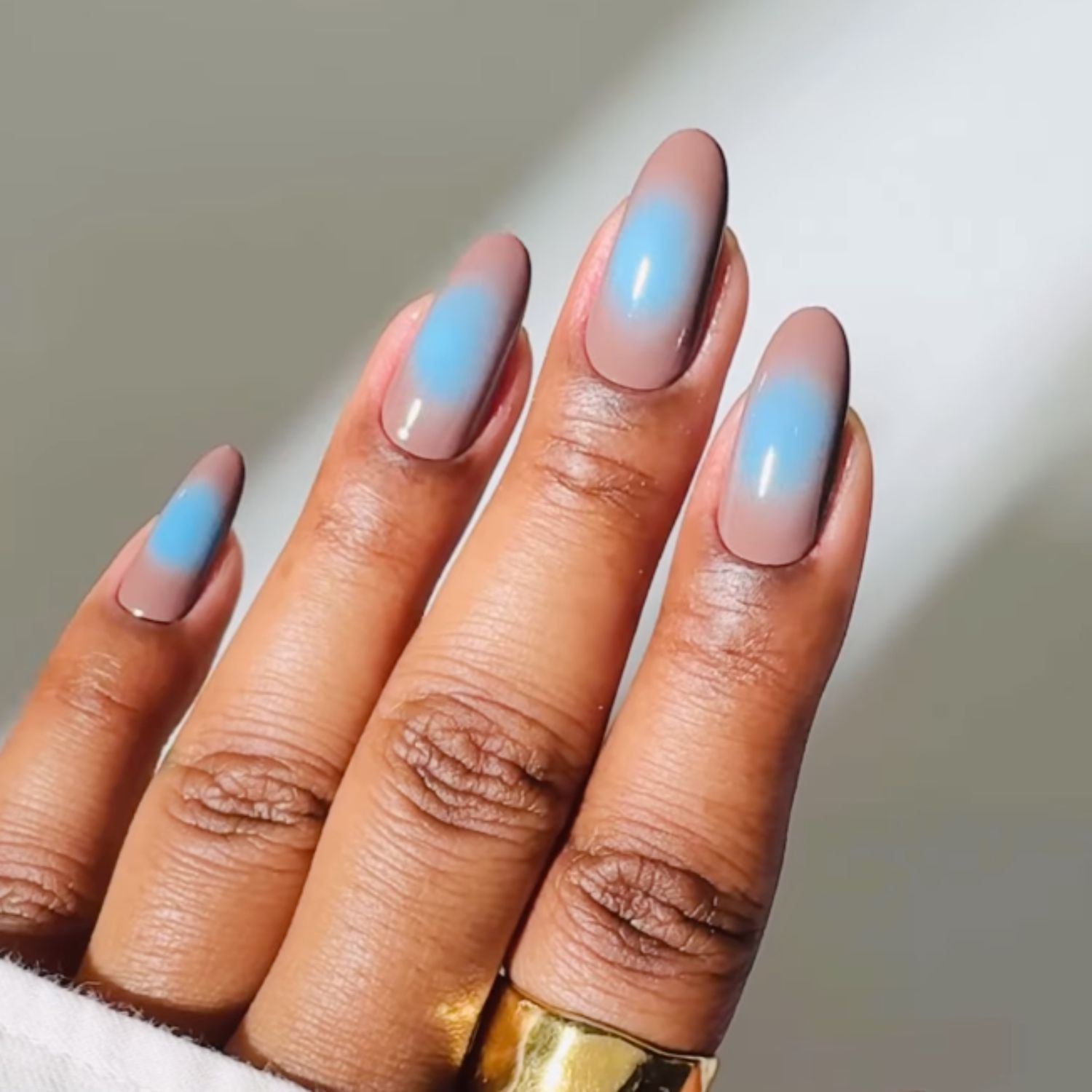 Aura Effect Visual Idea Aura Effect Visual Idea — Winter Gel Nail Colors 2027