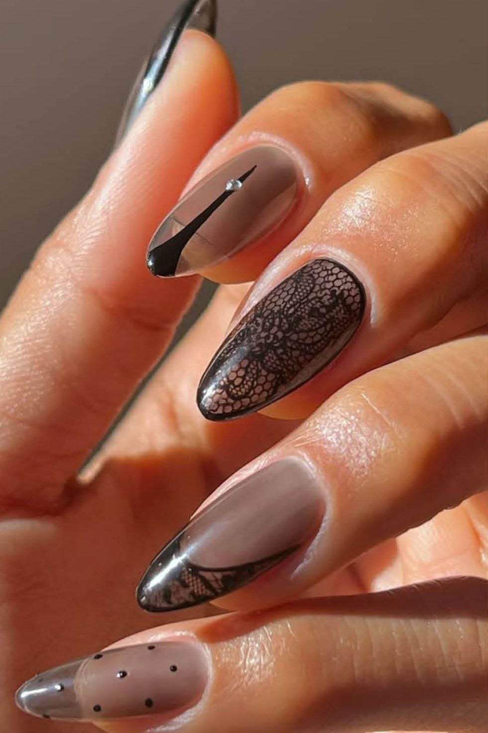 Nude Lace Rhinestone Almonds Nude Lace Rhinestone Almonds — Medium Length Winter Nails 2027