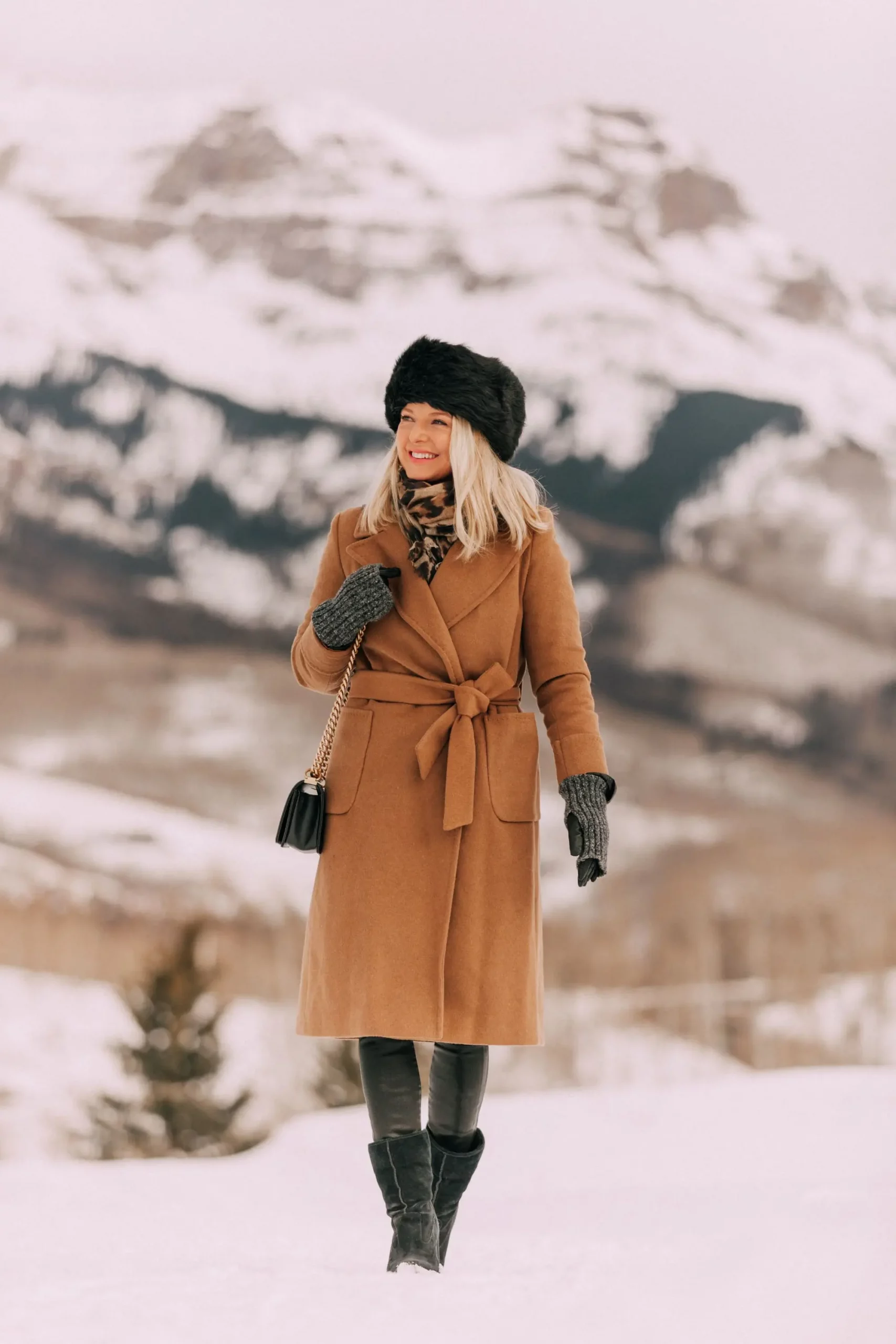 Chic Winter Ensemble with a Leopard Print Scarf and Fur Hat Chic Winter Ensemble with a Leopard Print Scarf and Fur Hat — Winter Accessories Outfits 2027