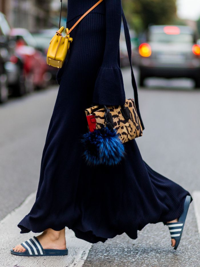 Black Flip-Flop Slides Outfit Idea Black Flip-Flop Slides Outfit Idea — Vacation Slides Outfits 2027