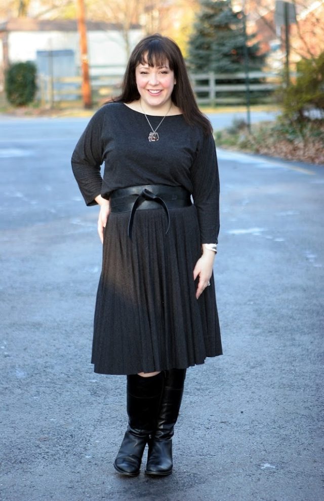 Charcoal Midi Skirt: Workwear Chic with Leather Belt Charcoal Midi Skirt: Workwear Chic with Leather Belt — Charcoal Outfits 2027