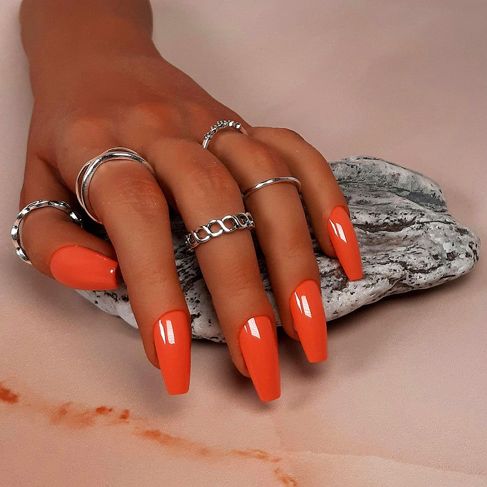 Glossy Visual Idea — Coral Coffin Nails 2027